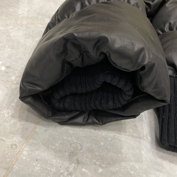 JLO by Jennifer Lopez Black Puffer Jacket - Size XL - Picture 6 of 9